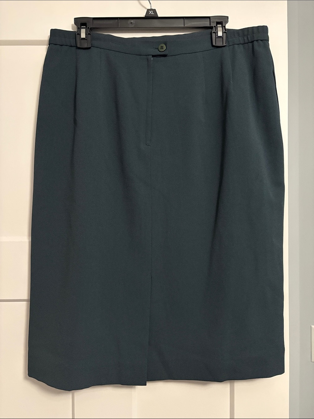 Women’s dark green pencil skirt